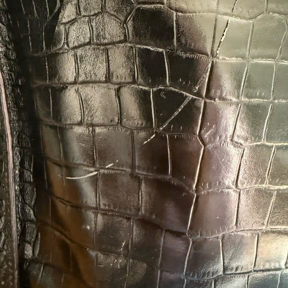 Kate Spade Black Embossed Croc Pattern Leather Tote - Picture 3 of 9